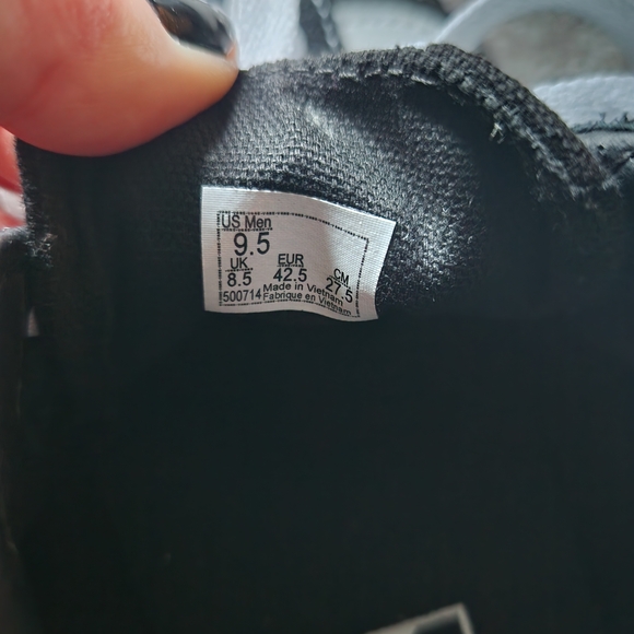 Vans 9.5 Old Skool Shoe - Picture 7 of 8